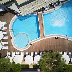 https://renaissance-hanioti-resort.hotelschalkidiki.net